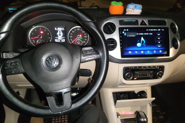 Used Volkswagen Tiguan 2012 1.8TSI Automatic Two-Wheel Drive Elite Edition Center Console