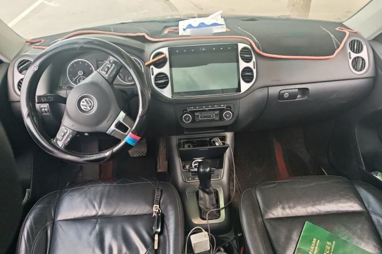 Used Volkswagen Tiguan 2012 2.0 TSI Comfort Edition Center Console