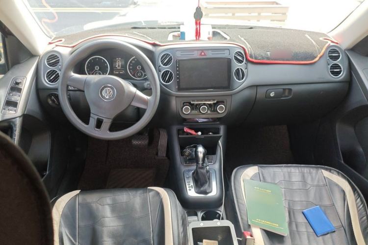 Used Volkswagen Tiguan 2012 1.8TSI Automatic Two-Wheel Drive Urban Edition Center Console