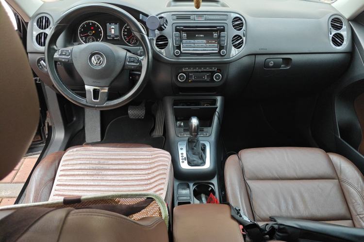 Used Volkswagen Tiguan 2012 2.0 TSI Comfort Edition Center Console