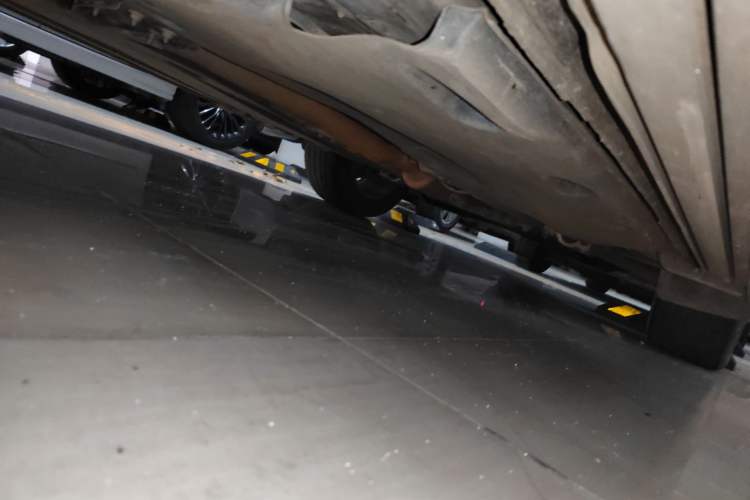 Used Volkswagen Tiguan 2012 2.0 TSI Automatic All-Wheel Drive Elite Edition Chassis Rear Right
