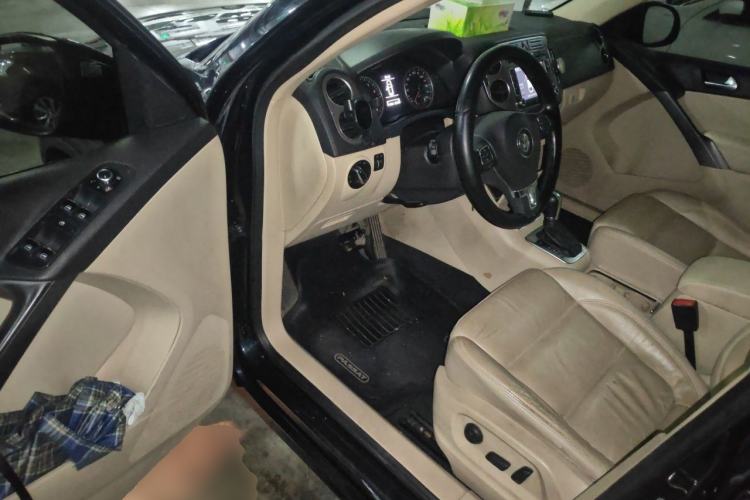 Used Volkswagen Tiguan 2012 1.8TSI Automatic All-Wheel Drive Elite Edition Driver Seat