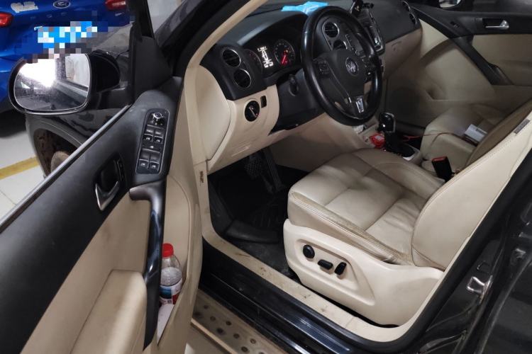 Used Volkswagen Tiguan 2012 2.0 TSI Automatic All-Wheel Drive Elite Edition Driver Seat