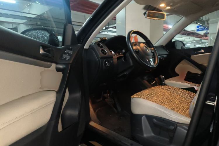 Used Volkswagen Tiguan 2012 2.0 TSI Comfort Edition Driver Seat
