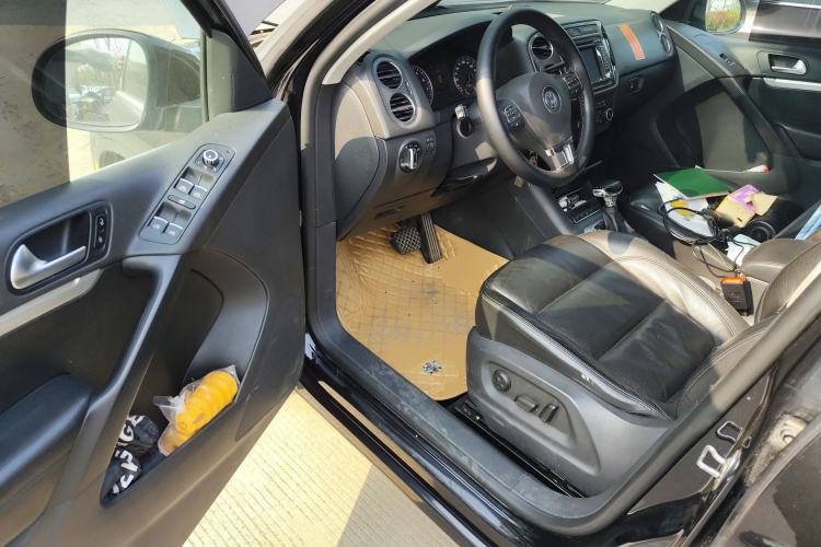 Used Volkswagen Tiguan 2012 2.0 TSI Comfort Edition Driver Seat