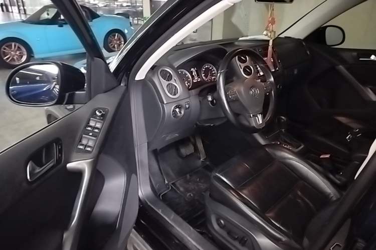 Used Volkswagen Tiguan 2012 1.8TSI Automatic All-Wheel Drive Fashion Edition Driver Seat