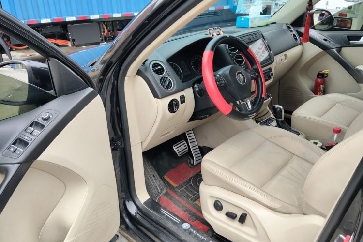 Used Volkswagen Tiguan 2012 1.8TSI Automatic All-Wheel Drive Elite Edition Driver Seat