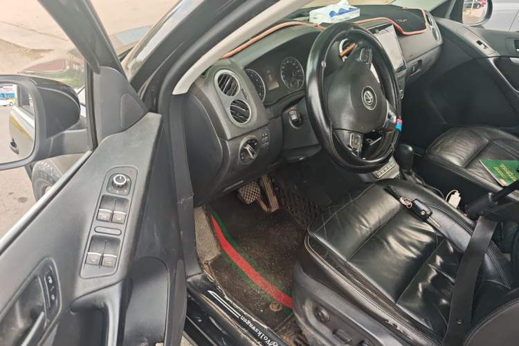 Used Volkswagen Tiguan 2012 2.0 TSI Comfort Edition Driver Seat