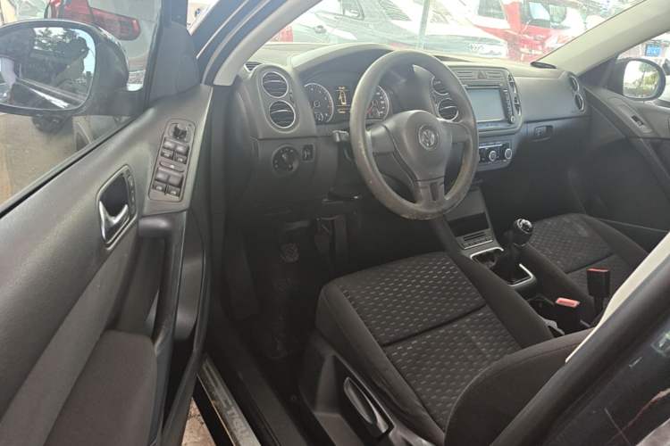 Used Volkswagen Tiguan 2012 1.8TSI Manual Two-Wheel Drive Urban Edition Driver Seat
