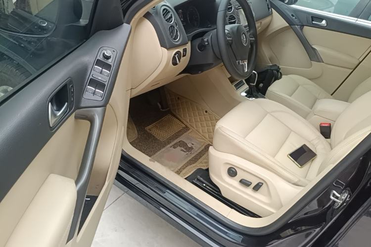 Used Volkswagen Tiguan 2012 1.8TSI Automatic Two-Wheel Drive Trend Edition Driver Seat