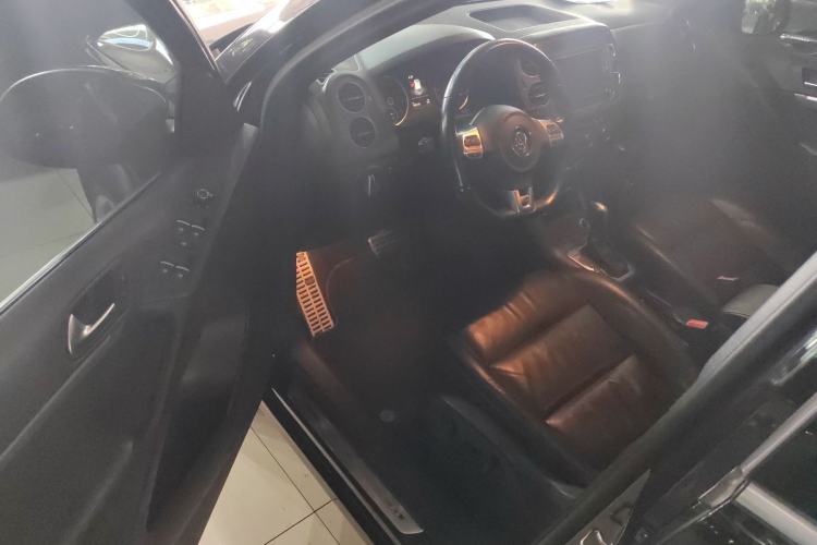 Used Volkswagen Tiguan 2012 2.0 TSI Luxury Edition Driver Seat