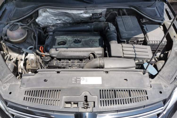 Used Volkswagen Tiguan 2012 1.8TSI Automatic Two-Wheel Drive Elite Edition Engine Bay