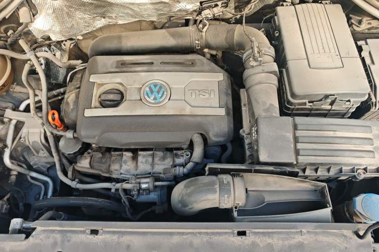 Used Volkswagen Tiguan 2012 1.8TSI Automatic All-Wheel Drive Elite Edition Engine Bay