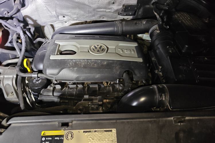 Used Volkswagen Tiguan 2012 2.0 TSI Comfort Edition Engine Bay