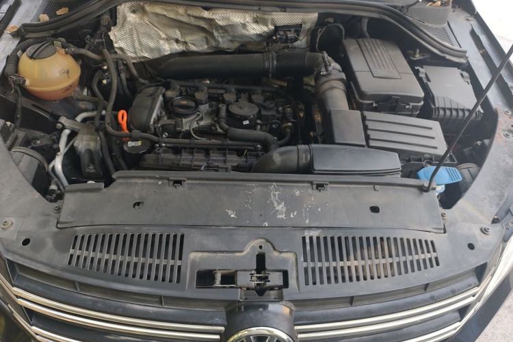 Used Volkswagen Tiguan 2012 1.8TSI Automatic Two-Wheel Drive Urban Edition Engine Bay