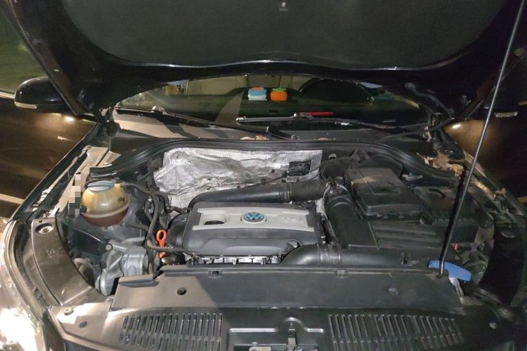 Used Volkswagen Tiguan 2012 1.8TSI Automatic Two-Wheel Drive Elite Edition Engine Bay
