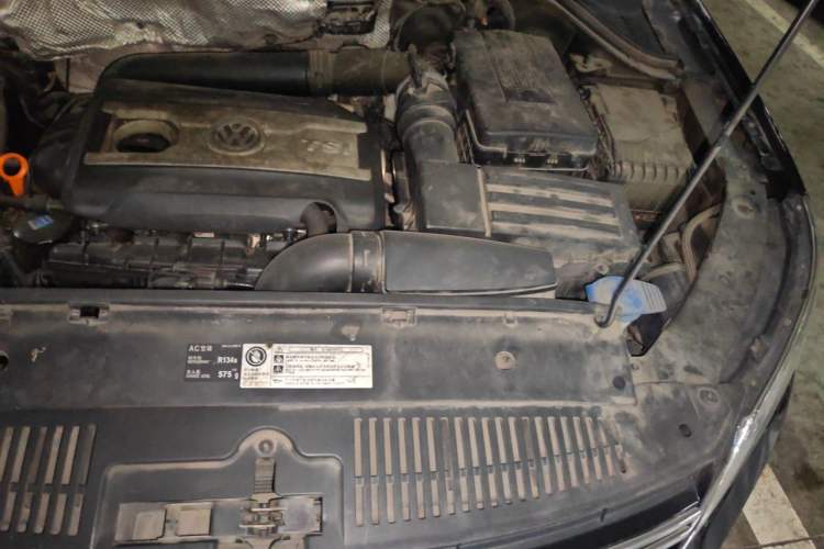 Used Volkswagen Tiguan 2012 1.8TSI Automatic All-Wheel Drive Elite Edition Engine Bay Left