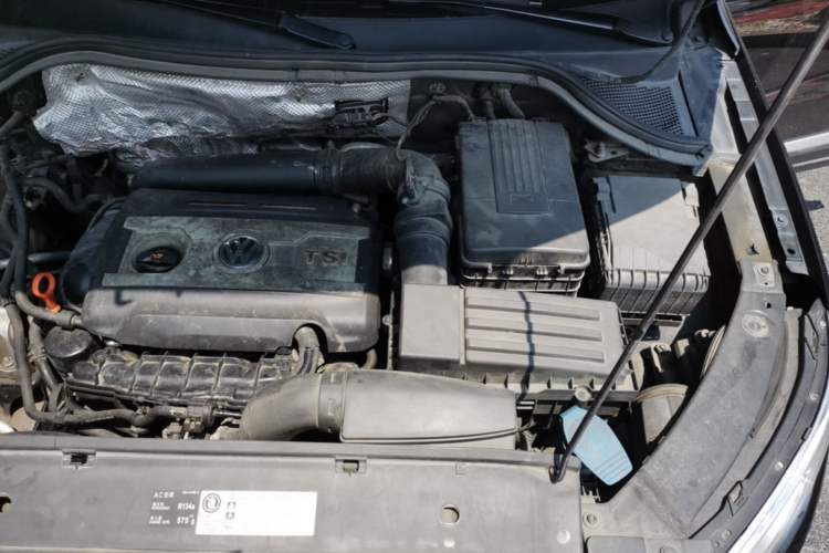 Used Volkswagen Tiguan 2012 1.8TSI Automatic Two-Wheel Drive Elite Edition Engine Bay Left
