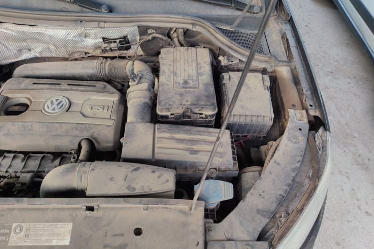 Used Volkswagen Tiguan 2012 1.8TSI Manual Two-Wheel Drive Urban Edition Engine Bay Left