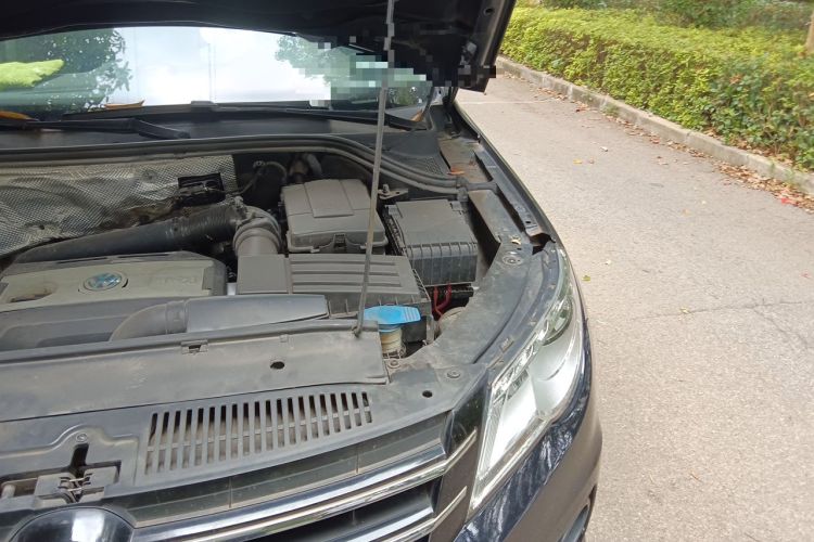 Used Volkswagen Tiguan 2012 1.8TSI Automatic Two-Wheel Drive Urban Edition Engine Bay Left