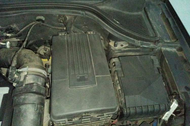 Used Volkswagen Tiguan 2012 2.0 TSI Comfort Edition Engine Bay Left