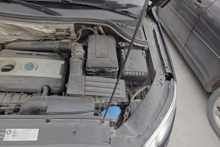 Used Volkswagen Tiguan 2012 1.8TSI Automatic Two-Wheel Drive Elite Edition Engine Bay Left