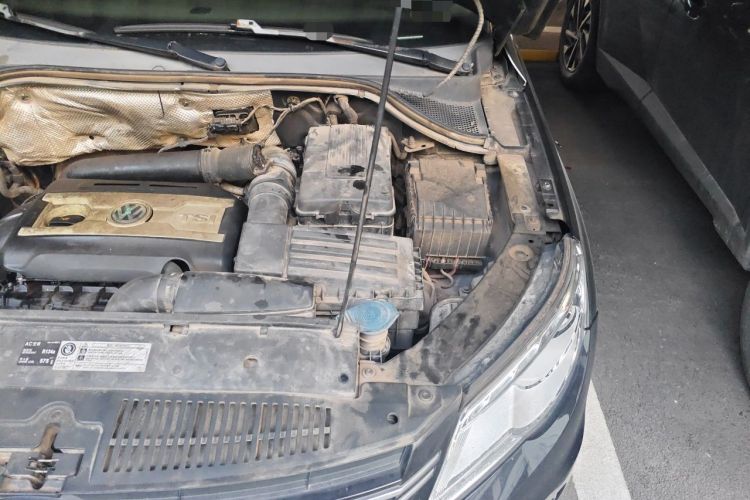 Used Volkswagen Tiguan 2012 1.8TSI Automatic Two-Wheel Drive Trend Edition Engine Bay Left