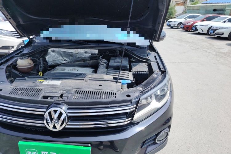 Used Volkswagen Tiguan 2012 2.0 TSI Comfort Edition Engine Bay Left