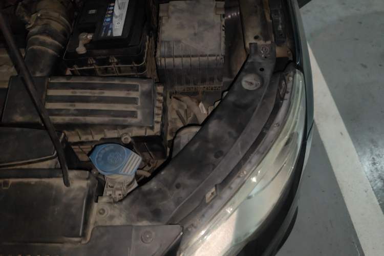 Used Volkswagen Tiguan 2012 1.8TSI Automatic Two-Wheel Drive Elite Edition Engine Bay Left