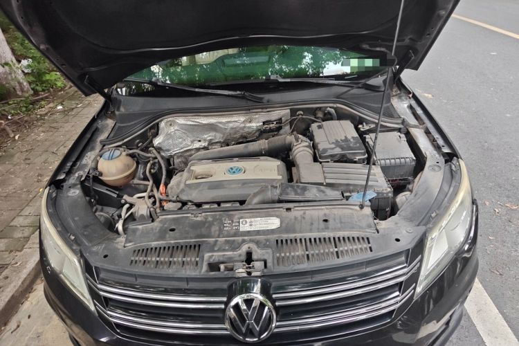 Used Volkswagen Tiguan 2012 1.8TSI Automatic Two-Wheel Drive Urban Edition Engine Bay