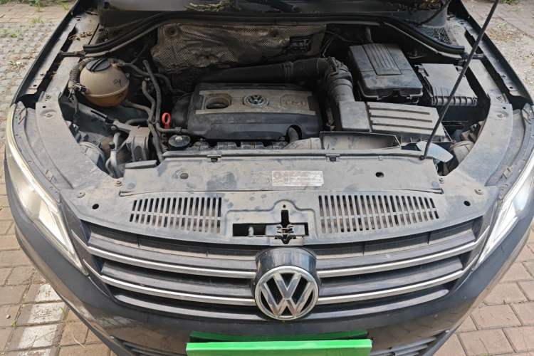Used Volkswagen Tiguan 2012 1.8TSI Manual Two-Wheel Drive Urban Edition Engine Bay