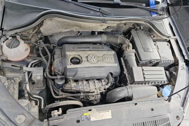 Used Volkswagen Tiguan 2012 2.0 TSI Comfort Edition Engine Bay
