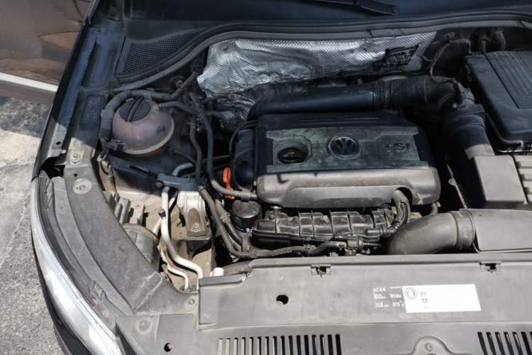 Used Volkswagen Tiguan 2012 1.8TSI Automatic Two-Wheel Drive Elite Edition Engine Bay Right
