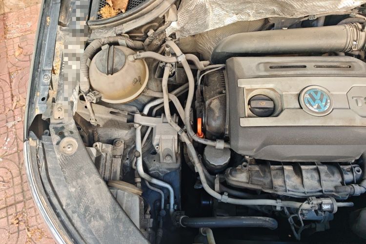 Used Volkswagen Tiguan 2012 1.8TSI Automatic All-Wheel Drive Elite Edition Engine Bay Right