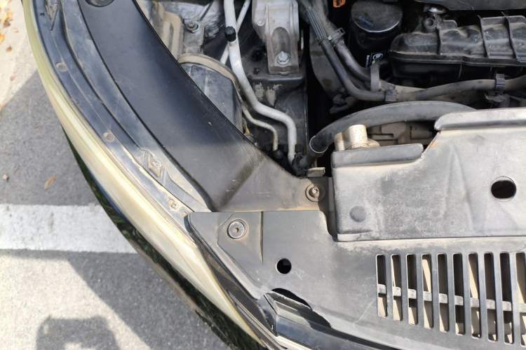 Used Volkswagen Tiguan 2012 1.8TSI Automatic Two-Wheel Drive Trend Edition Engine Bay Right