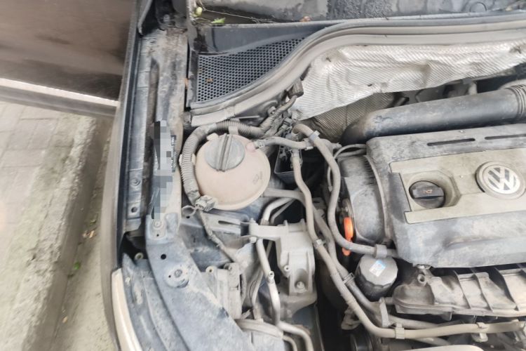 Used Volkswagen Tiguan 2012 1.8TSI Automatic All-Wheel Drive Elite Edition Engine Bay Right