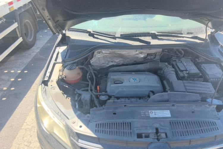 Used Volkswagen Tiguan 2012 1.8TSI Automatic Two-Wheel Drive Urban Edition Engine Bay Right
