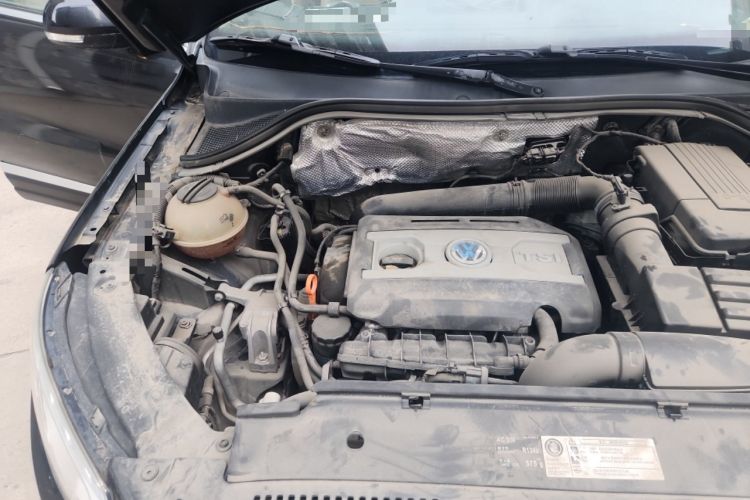 Used Volkswagen Tiguan 2012 1.8TSI Automatic All-Wheel Drive Elite Edition Engine Bay Right