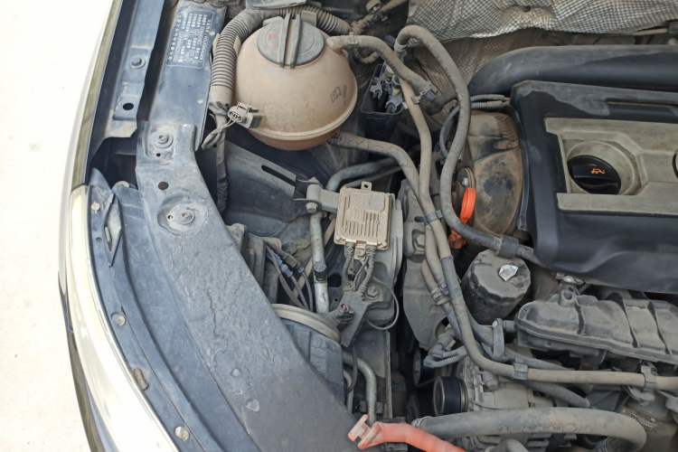 Used Volkswagen Tiguan 2012 1.8TSI Automatic All-Wheel Drive Elite Edition Engine Bay Right