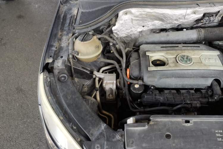 Used Volkswagen Tiguan 2012 1.8TSI Automatic All-Wheel Drive Elite Edition Engine Bay Right