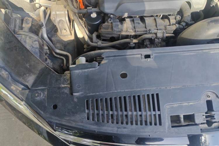 Used Volkswagen Tiguan 2012 1.8TSI Automatic All-Wheel Drive Elite Edition Engine Bay Right