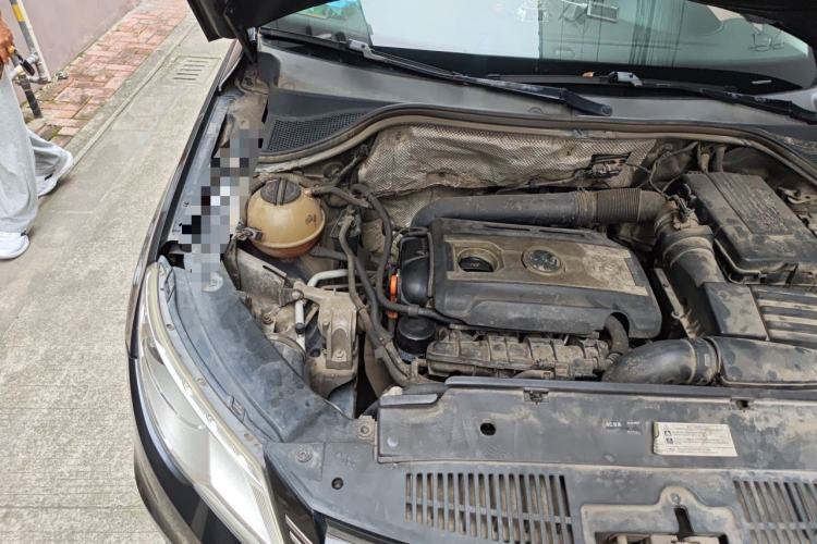 Used Volkswagen Tiguan 2012 1.8TSI Automatic All-Wheel Drive Elite Edition Engine Bay Right