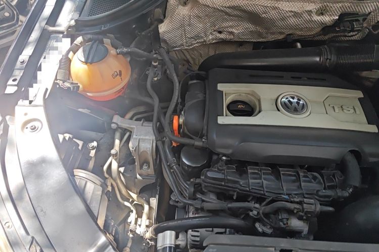 Used Volkswagen Tiguan 2012 1.8TSI Automatic Two-Wheel Drive Elite Edition Engine Bay Right