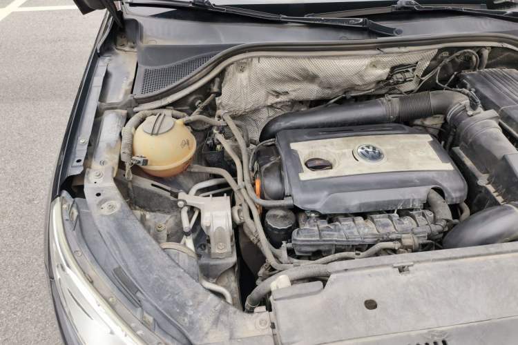 Used Volkswagen Tiguan 2012 1.8TSI Automatic Two-Wheel Drive Trend Edition Engine Bay Right