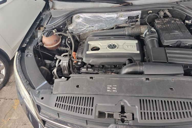 Used Volkswagen Tiguan 2012 1.8TSI Manual Two-Wheel Drive Urban Edition Engine Bay Right