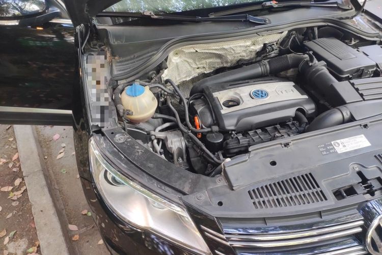 Used Volkswagen Tiguan 2012 2.0 TSI Automatic All-Wheel Drive Flagship Edition Engine Bay Right