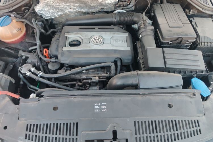 Used Volkswagen Tiguan 2012 2.0 TSI Automatic All-Wheel Drive Elite Edition Engine Bay