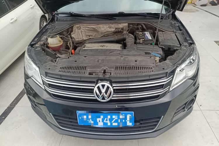 Used Volkswagen Tiguan 2012 1.8TSI Automatic Two-Wheel Drive Trend Edition Engine Bay