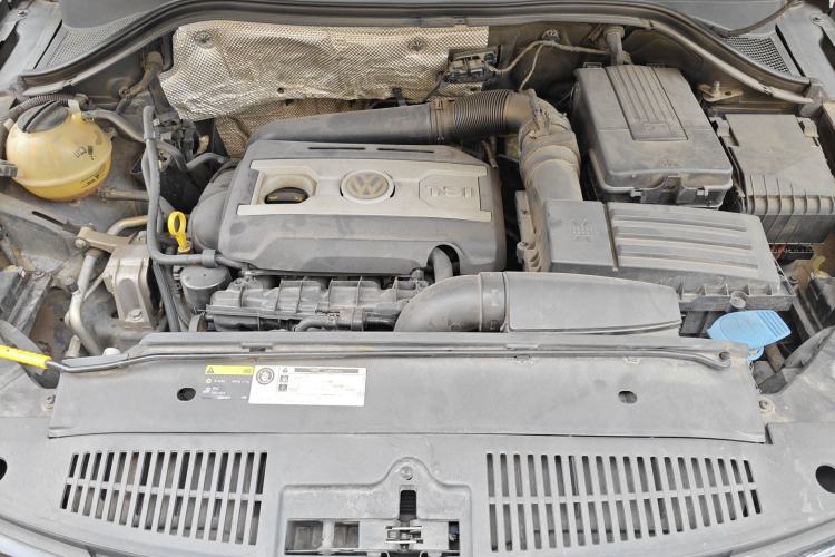 Used Volkswagen Tiguan 2012 2.0 TSI Comfort Edition Engine Bay