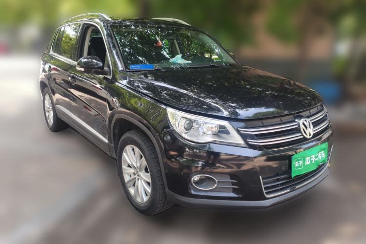 Used Volkswagen Tiguan 2012 2.0 TSI Automatic All-Wheel Drive Flagship Edition Front Right 45 Deg